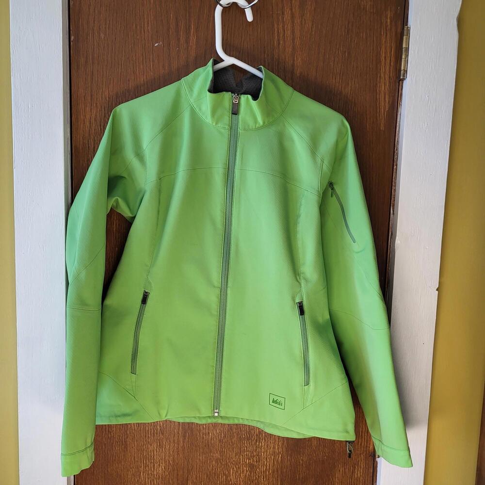 REI women lime green M full zipper jacket 3 zipper pocket